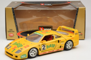Ferrari F40 Totip Jolly Club #2 Jaune Bburago 1:18 3332-Y1 Métal — image 8 sur 8