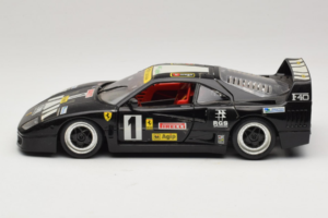 Ferrari F40 Pirelli Agip #1 Noir Bburago 1:18 3332-B1 Métal — image 4 sur 8