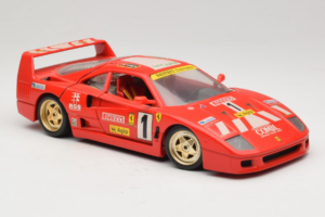 Ferrari F40 Pirelli Agip #1 Ferrari Club Italia Rouge Bburago 1:18 3032-P2 Métal — image 6 sur 8