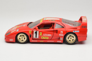 Ferrari F40 Evoluzione #1 Pirelli Agip Rouge avec Roues Or 1992 Bburago 1:18 3042-P2 Métal — image 4 sur 8