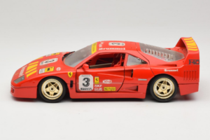 Ferrari F40 #3 Pirelli Rouge 1987 Bburago 1:18 3332-P4 Métal — image 4 sur 8