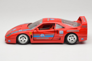 Ferrari F40 PPG Auto Refinish Rouge Bburago 1:18 3332-P1 Métal — image 4 sur 8