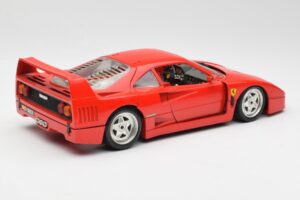 Ferrari F40 Rouge Bburago 1:18 3032 Métal — image 3 sur 8