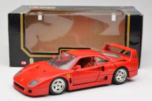 Ferrari F40 Rouge Bburago 1:18 3032 Métal — image 8 sur 8