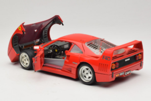 Ferrari F40 Rouge Diamond Edition Bburago 1:18 3022-P1 Métal — image 5 sur 8