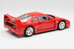 Ferrari F40 Rouge Hot Wheels 1:18 23911 Métal — image 3 sur 8