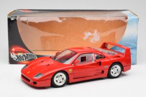 Ferrari F40 Rouge Hot Wheels 1:18 23911 Métal — image 8 sur 8