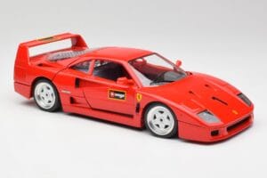 Ferrari F40 Rouge Bburago 1:18 3332 Métal — image 6 sur 8