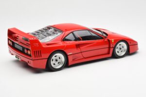 Ferrari F40 Rouge Kyosho 1:18 08416R2 Métal — image 4 sur 10