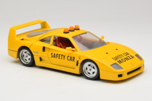 Ferrari F40 Safety Car Jaune Bburago 1:18 3032-Y2 Métal — image 6 sur 8