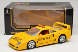 Ferrari F40 Safety Car Jaune Bburago 1:18 3032-Y2 Métal — image 8 sur 8
