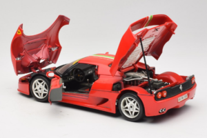 Ferrari F50 Coupé #6 Rouge avec Drapeau Italien Bburago 1:18 3382-P1 Métal — image 5 sur 8