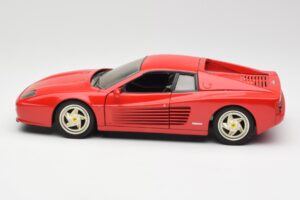 Ferrari F512 M Rouge Hot Wheels 1:18 29758 Métal — image 4 sur 8