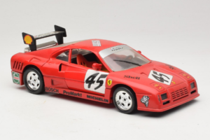 Ferrari 288 GTO Evoluzione #45 Rouge Revell 1:18 48820 Métal — image 6 sur 8