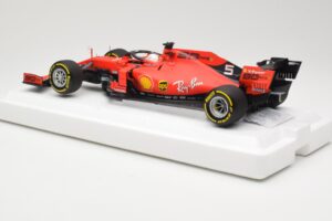 Ferrari SF90 #5 S. Vettel Australian GP 2019 BBR 1:18 BBR191805DIE Résine — image 5 sur 6