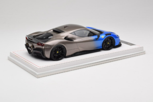 Ferrari SF90 Novitec Blue Grey Metallic IVY 1:18 REMC029 Résine — image 3 sur 7