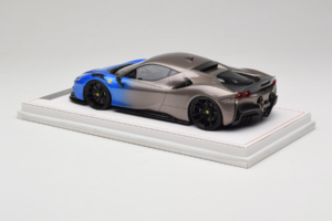 Ferrari SF90 Novitec Blue Grey Metallic IVY 1:18 REMC029 Résine — image 5 sur 7