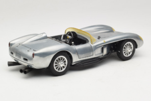 Ferrari Testa Rossa Chrome Silver Hot Wheels 1:18 25737 Métal — image 3 sur 8