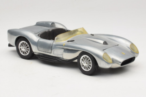 Ferrari Testa Rossa Chrome Silver Hot Wheels 1:18 25737 Métal — image 6 sur 8