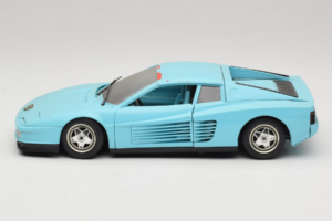 Ferrari Testarossa Borsenmodell 1997 Edition Limitée Bleu Bburago 1:18 B002 Métal — image 4 sur 8