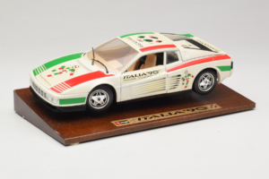 Ferrari Testarossa Italia 90 Blanc Bburago 1:18 3059-W1 Métal — image 2 sur 8
