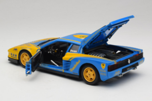 Ferrari Testarossa Bburago 1:18 7019 Métal — image 5 sur 8