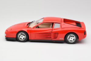 Ferrari Testarossa Rouge Bburago 1:18 3019 Métal — image 4 sur 8