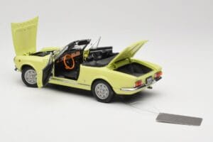 Fiat 124 Spider BS1 Jaune Sun Star 1:18 4921 Métal — image 5 sur 8