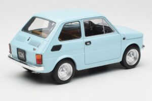 Fiat 126 Bleu Clair MCG 1:18 MCG18415 Métal — image 2 sur 6