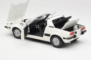 Fiat X1/9 Blanc Minichamps 1:18 100121685 Métal — image 5 sur 8