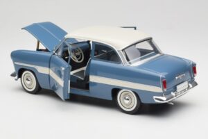 Ford Taunus 12M P2 Bleu Rayures Revell 1:18 08880-M1 Métal — image 5 sur 8