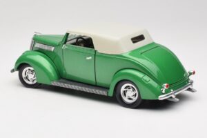 Ford Cabriolet Vert Road Signature 1:18 92239 Métal — image 7 sur 8
