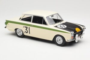 Ford Cortina Lotus #31 J. Ickx / G. Staepelaere Marathon de la Route 1966 MCG 1:18 MCG18436R Métal — image 4 sur 6