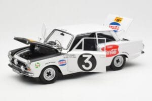 Ford Cortina Mk1 #3 P. Hughes / B. Young African Safari Rally 1964 AUTOart 1:18 86428 Métal — image 2 sur 8