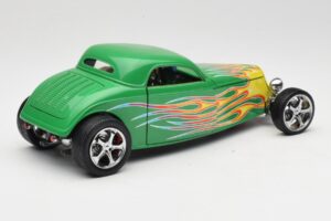 Ford Coupé Vert avec Flammes Road Signature 1:18 30109 Métal — image 3 sur 8