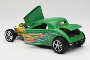 Ford Coupé Vert avec Flammes Road Signature 1:18 30109 Métal — image 5 sur 8