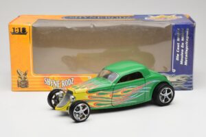 Ford Coupé Vert avec Flammes Road Signature 1:18 30109 Métal — image 8 sur 8