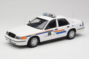 Ford Crown Victoria RCMP Police Car AUTOart 1:18 72706 Métal