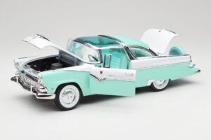 Ford Crown Victoria Seafoam Vert & Blanc Road Legends 1:18 92138 Métal — image 2 sur 7