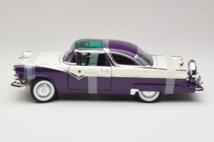 Ford Crown Victoria Blanc Violet Road Signature 1:18 92138-P1 Métal — image 3 sur 6