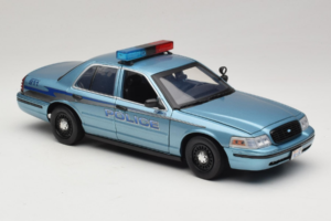 Ford Crown Victoria Police Cruiser Twilight Blue Greenlight 1:18 1643 Métal — image 6 sur 8