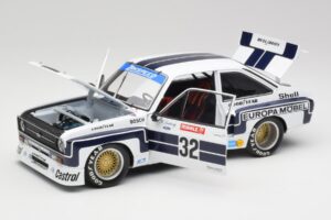 Ford Escort II RS1800 #32 K. Ludwig Nürburgring Winner 1976 Minichamps 1:18 100768432 Métal — image 2 sur 8