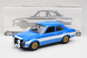 Ford Escort Mk1 RS 1600 Bleu Blanc Bandes Minichamps 1:18 100688102 Métal — image 8 sur 8