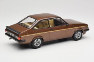Ford Escort Mk2 RS 2000 Brown Metallic MCG 1:18 MCG18530 Métal — image 2 sur 6