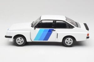 Ford Escort Mk2 RS 2000 X-Pack Diamond Blanc & Bleu Decor MCG 1:18 MCG18351 Métal — image 3 sur 6