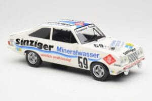 Ford Escort Mk2 RS2000 #59 H. Heyer / A. Hahne / K. Ludwig 24 Hours Nürburgring 1982 MCG 1:18 MCG18438R Métal — image 4 sur 6