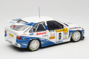 Ford Escort RS Cosworth Mobil 1 #6 F. Delecour / D. Grataloup Rally Monte Carlo Winner 1994 UT Models 1:18 180948106 Métal — image 3 sur 8