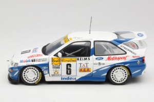 Ford Escort RS Cosworth Mobil 1 #6 F. Delecour / D. Grataloup Rally Monte Carlo Winner 1994 UT Models 1:18 180948106 Métal — image 4 sur 8