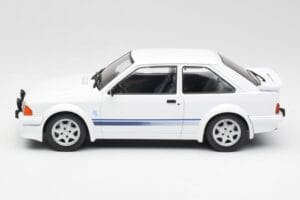 Ford Escort RS Turbo Blanc MCG 1:18 MCG18419 Métal — image 3 sur 6