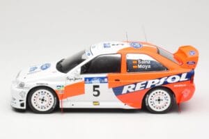 Ford Escort WRC #5 C. Sainz / L. Moya Winner Acropolis Rally 1997 IXO 1:18 18RMC172A Métal — image 3 sur 6
